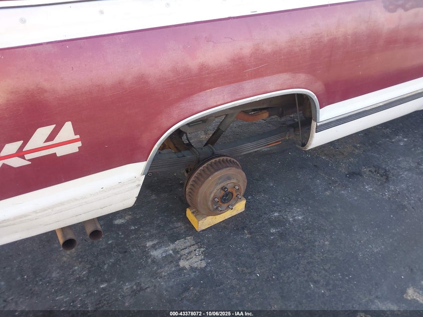 1989 Chevrolet Gmt-400 K2500 VIN: 2GCFK29K1K1181167 Lot: 43378072