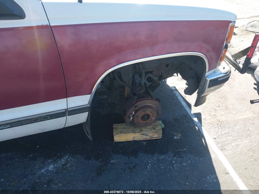 1989 Chevrolet Gmt-400 K2500 VIN: 2GCFK29K1K1181167 Lot: 43378072