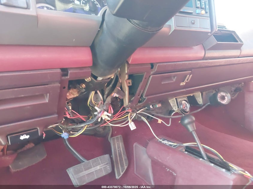 1989 Chevrolet Gmt-400 K2500 VIN: 2GCFK29K1K1181167 Lot: 43378072