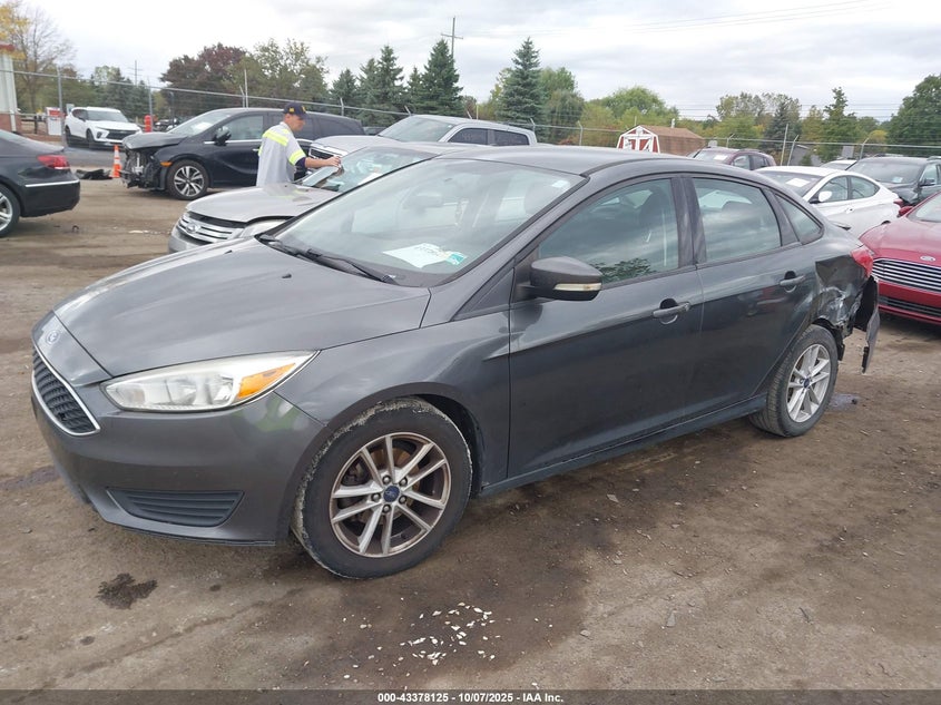 Vin: 1fadp3f27hl280300, lot: 43872868, ford focus se 20172