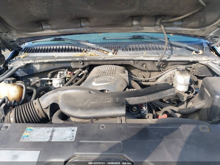 2002 Chevrolet Tahoe Ls VIN: 1GNEC13V52R279798 Lot: 43378131