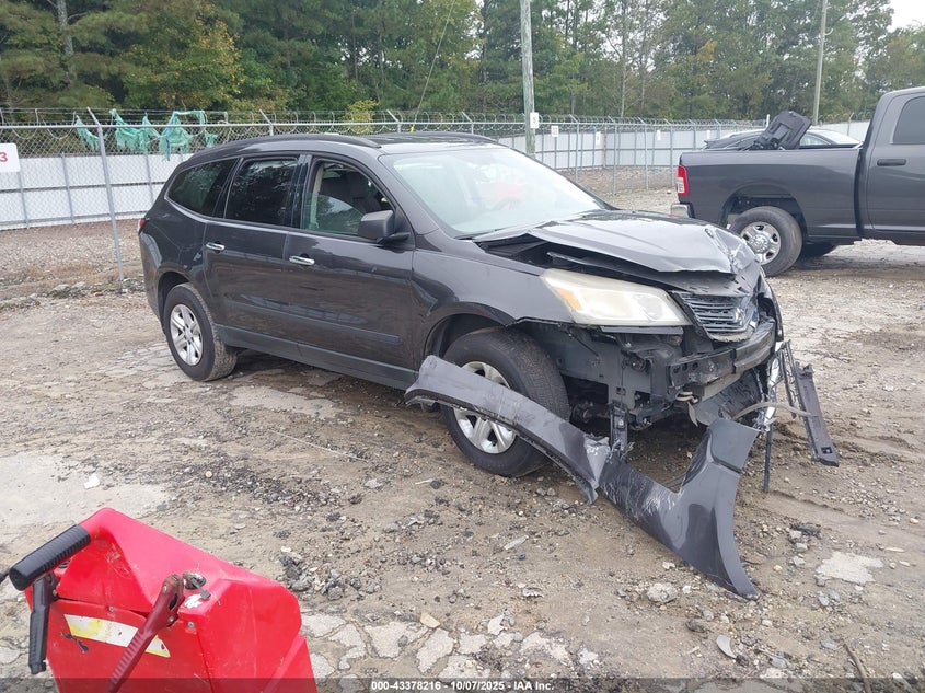 CHEVROLET TRAVERSE LS