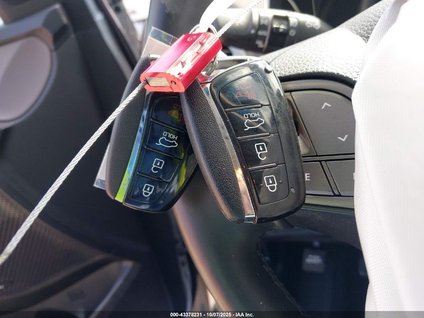 2017 Hyundai Santa Fe Sport 2.4L VIN: 5XYZU3LB5HG482531 Lot: 43378231