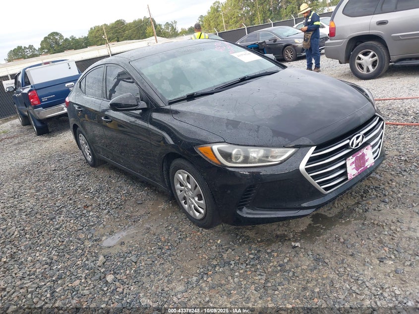 HYUNDAI ELANTRA SE