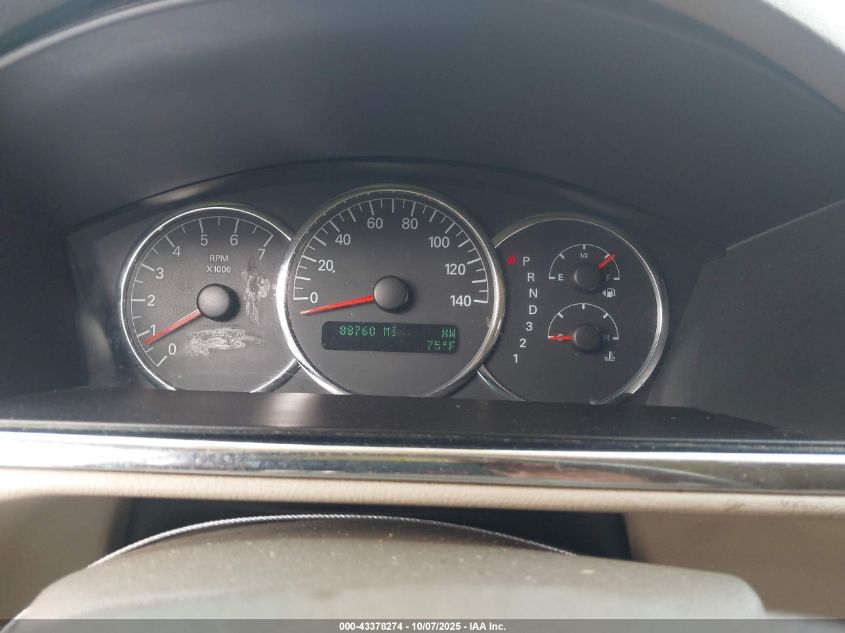 2007 Buick Lacrosse Cxl VIN: 2G4WD582971100657 Lot: 43378274