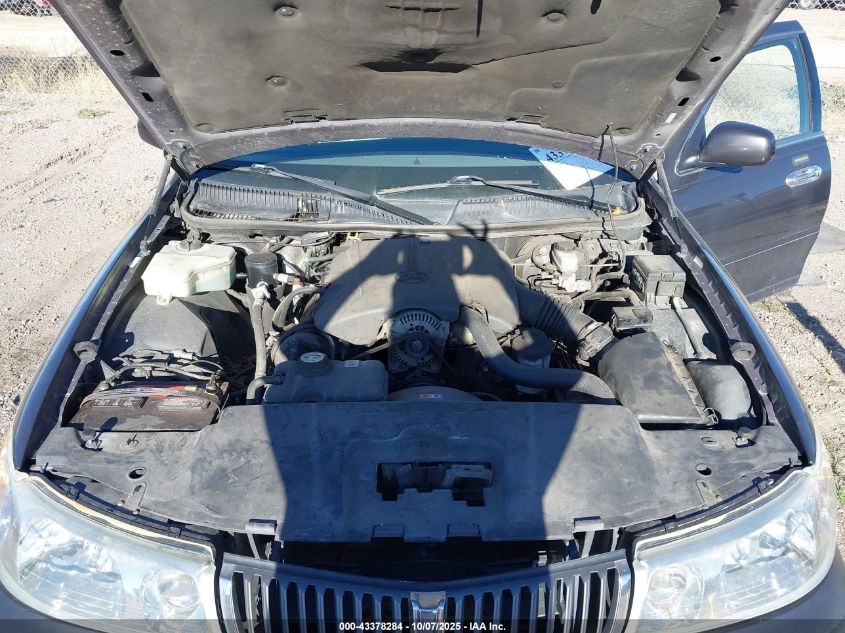 2002 Lincoln Town Car Signature VIN: 1LNHM82W52Y650580 Lot: 43378284