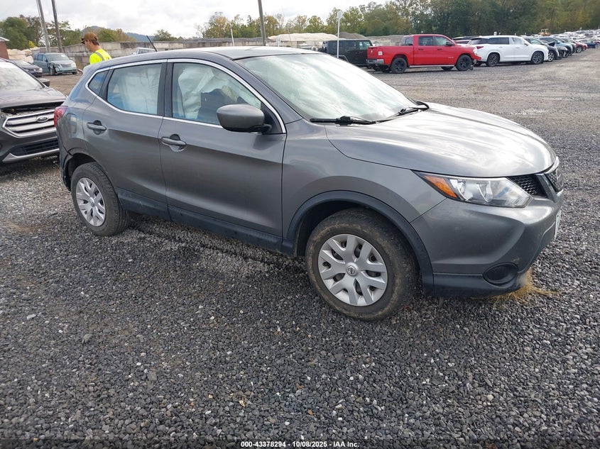 NISSAN ROGUE SPORT S