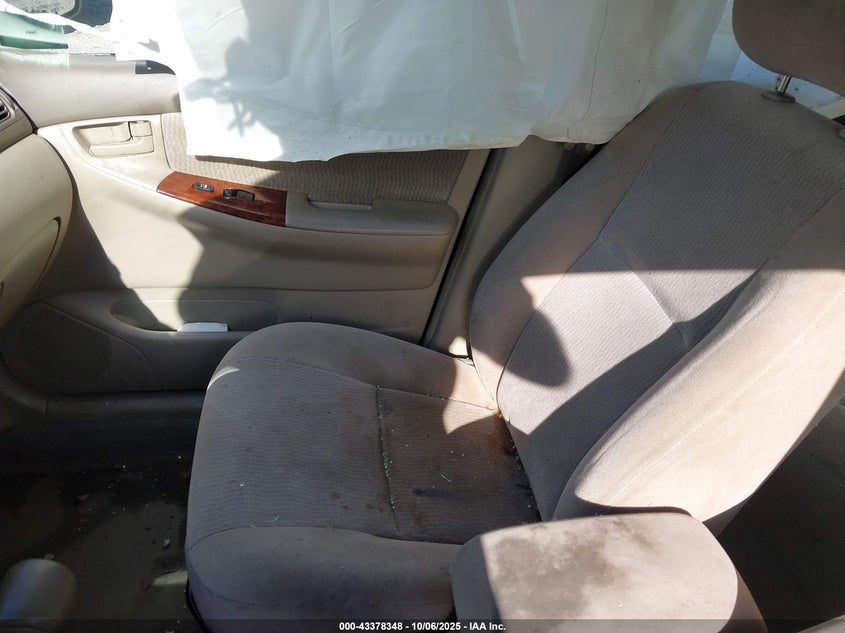 2T1BR30E75C456912 2005 TOYOTA COROLLA photo no. 5