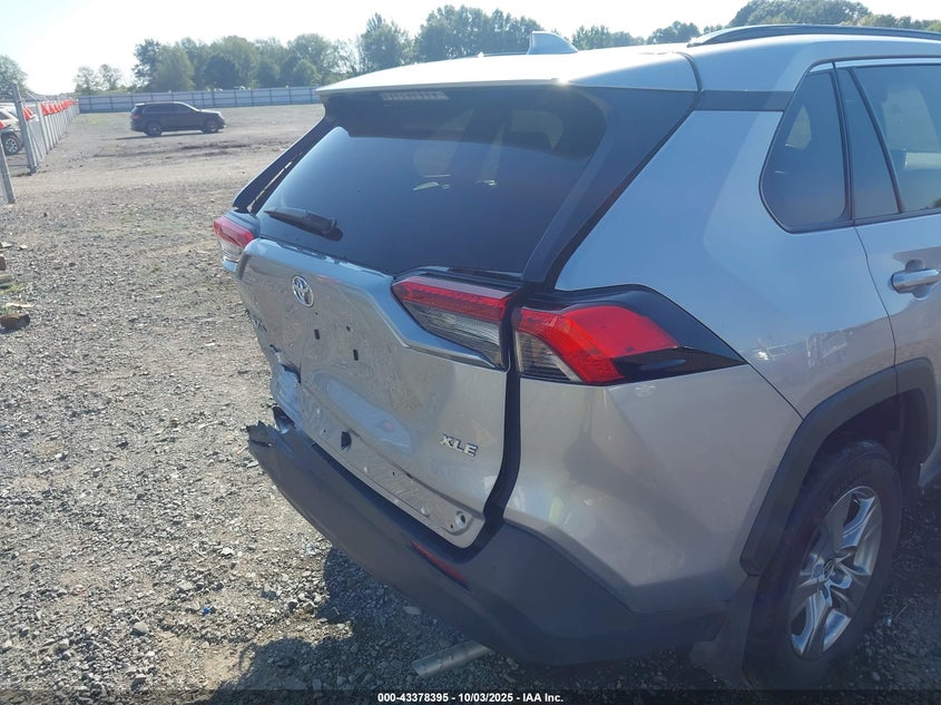2024 TOYOTA RAV4 XLE - 2T3W1RFV1RC287356