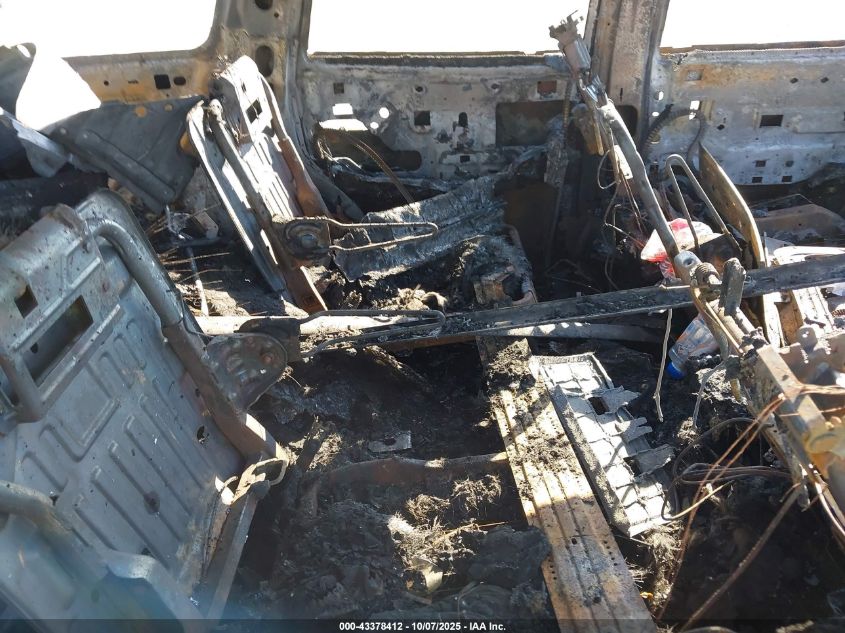 2004 Cadillac Escalade Standard VIN: 1GYEC63T84R221654 Lot: 43378412