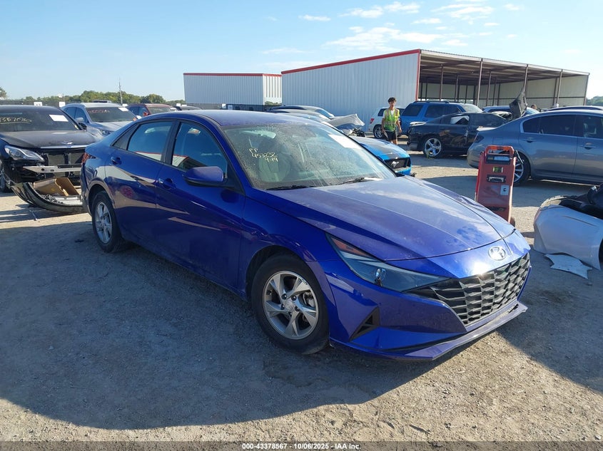 HYUNDAI ELANTRA SE