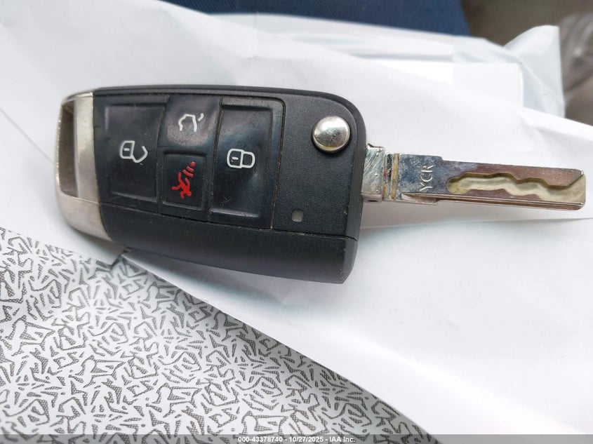 2016 VOLKSWAGEN GOLF GTI AUTOBAHN W/PERFORMANCE PACKAGE 4-DOOR - 3VW447AU4GM028288