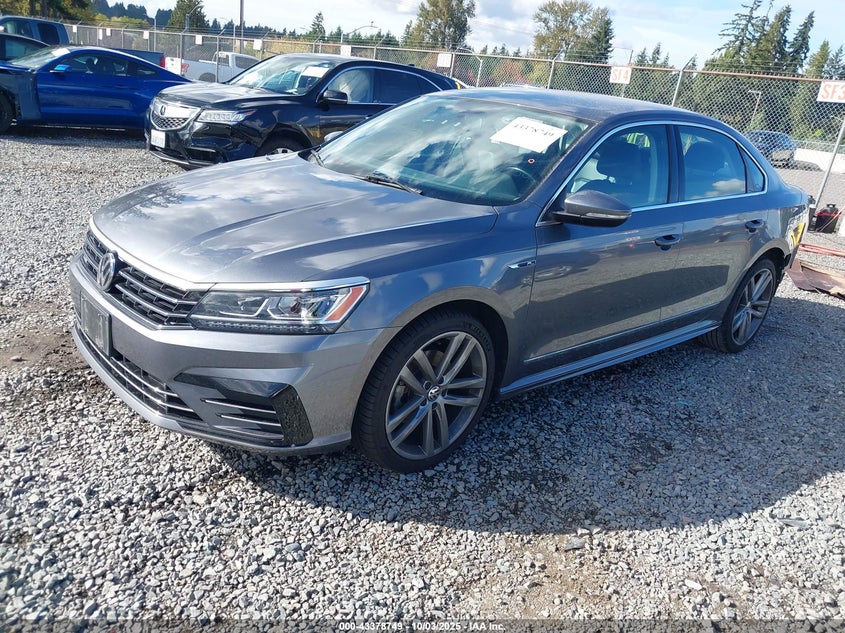 2017 VOLKSWAGEN PASSAT 1.8T R-LINE 1VWDT7A38HC059590