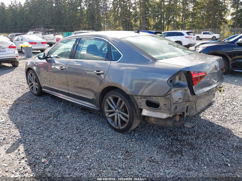 2017 VOLKSWAGEN PASSAT 1.8T R-LINE 1VWDT7A38HC059590