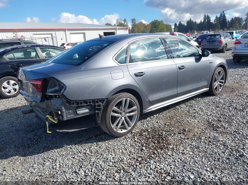 2017 VOLKSWAGEN PASSAT 1.8T R-LINE 1VWDT7A38HC059590