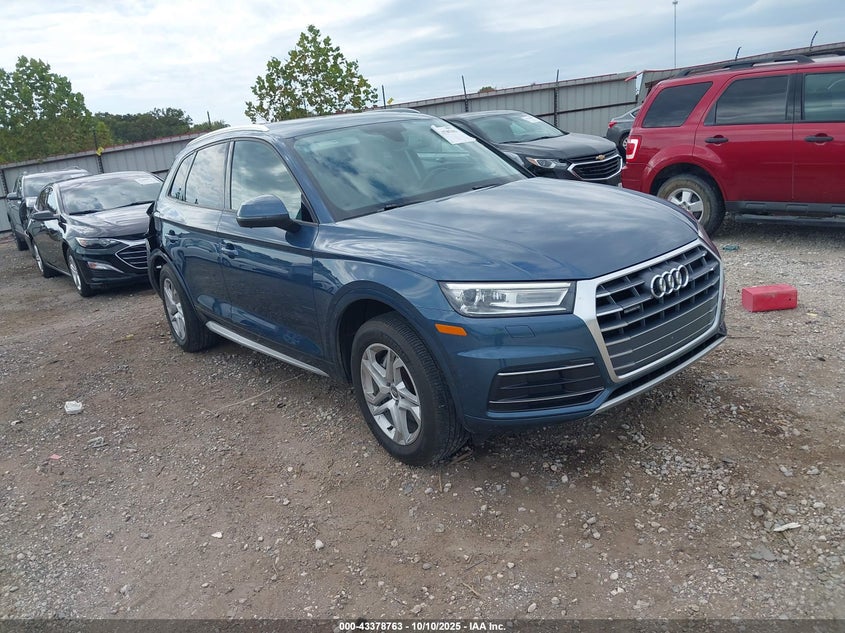 AUDI Q5 2.0T PREMIUM/2.0T TECH PREMIUM