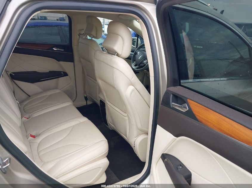 2015 Lincoln Mkc VIN: 5LMCJ1A90FUJ33543 Lot: 43378790