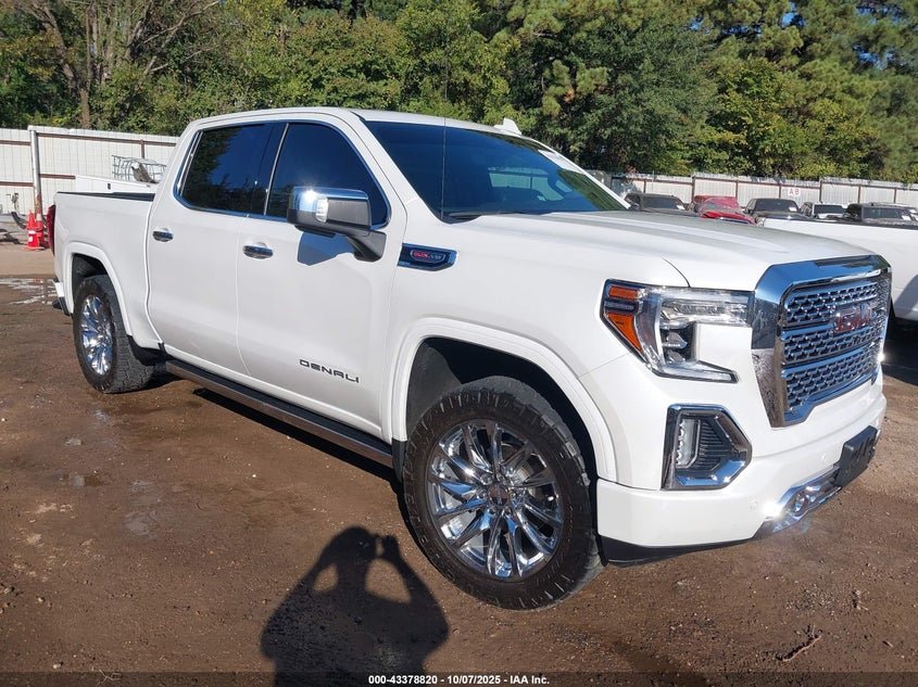 GMC SIERRA 1500 4WD SHORT BOX DENALI