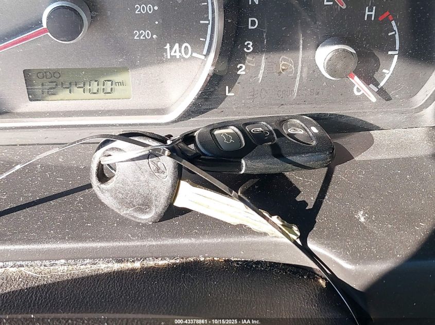 2007 Hyundai Elantra Gls/Limited/Se VIN: KMHDU46D77U028254 Lot: 43378861