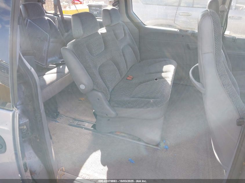 1997 Dodge Grand Caravan VIN: 2B4GP24R5VR413511 Lot: 43378863