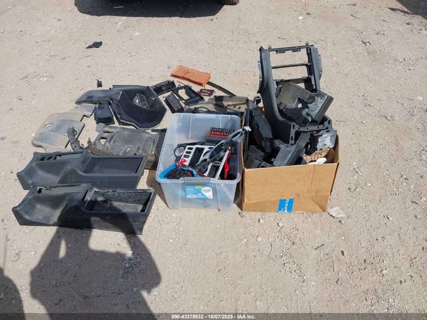 2002 Mercedes-Benz Slk 32 Amg VIN: WDBKK66F02F233876 Lot: 43378932