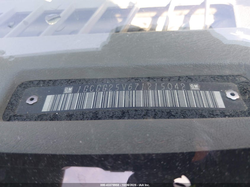 2007 Chevrolet Express Work Van VIN: 1GCGG25V671215042 Lot: 43378958