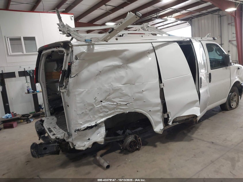 2022 Chevrolet Express Cargo Rwd 2500 Regular Wheelbase Wt VIN: 1GCWGAFP2N1260756 Lot: 43379147
