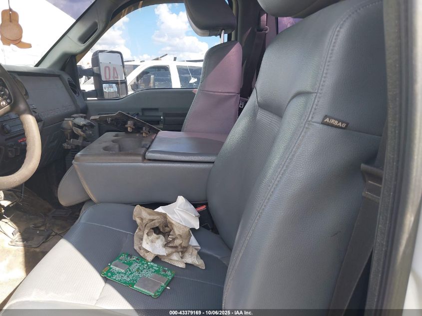 2015 Ford F-550 Chassis Xl VIN: 1FDUF5GY8FED19579 Lot: 43379169