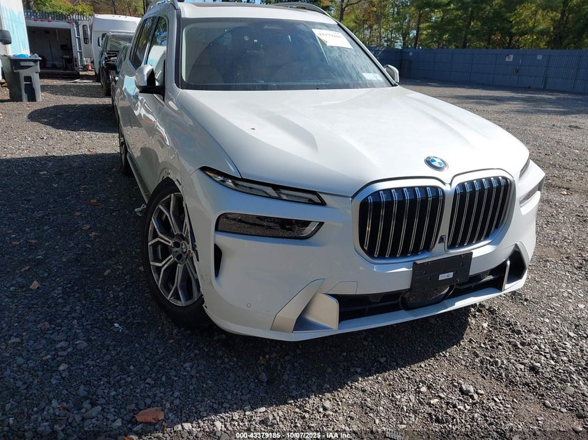 2026 BMW X7  (VIN: 5UX23EM03T9074549)