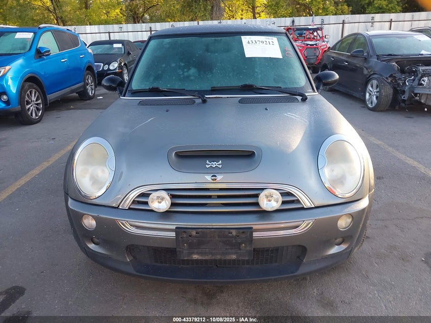 2004 Mini Cooper S VIN: WMWRE33424TD89396 Lot: 43379212