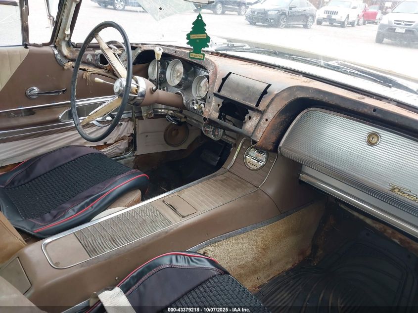 0Y71Y147986 1960 FORD THUNDERBIRD photo no. 5