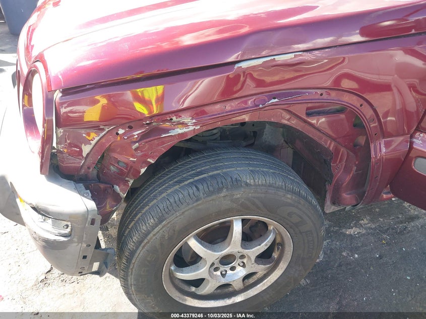 2003 Jeep Liberty Sport VIN: 1J4GK48K33W652614 Lot: 43379246