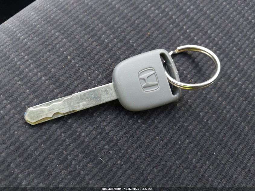 2003 Honda Accord 2.4 Lx VIN: 1HGCM56333A144738 Lot: 43379301