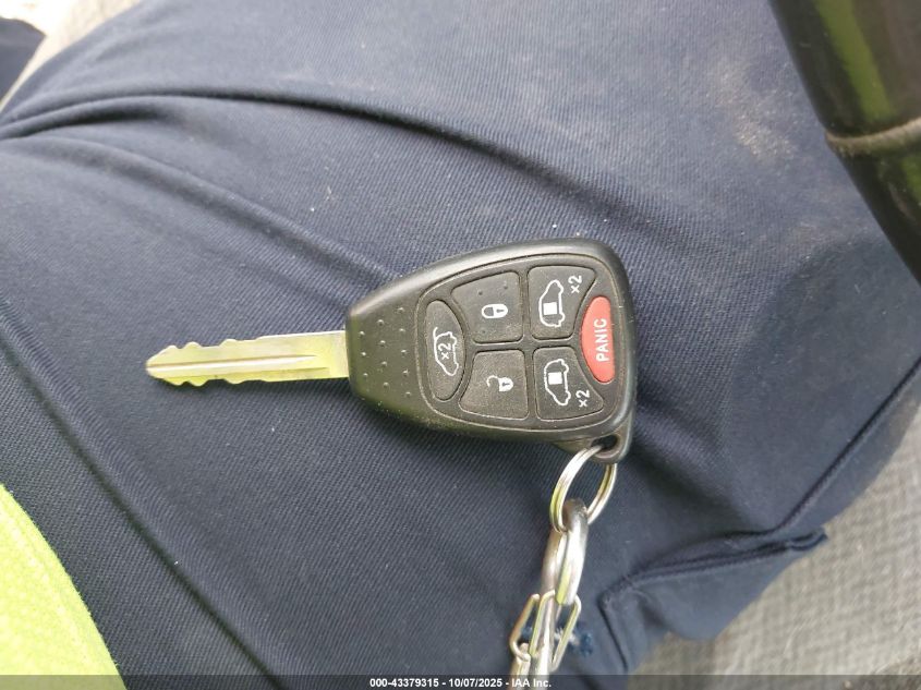 2005 Chrysler Town & Country Touring VIN: 2C4GP54L15R392592 Lot: 43379315