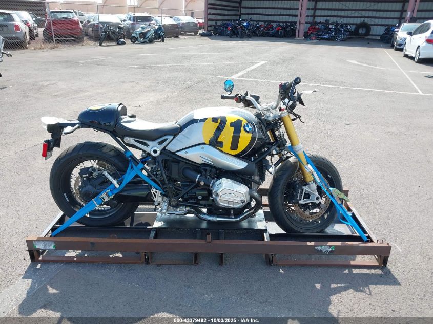 2018 BMW R Nine T VIN: WB10J0305JZ698527 Lot: 43379492