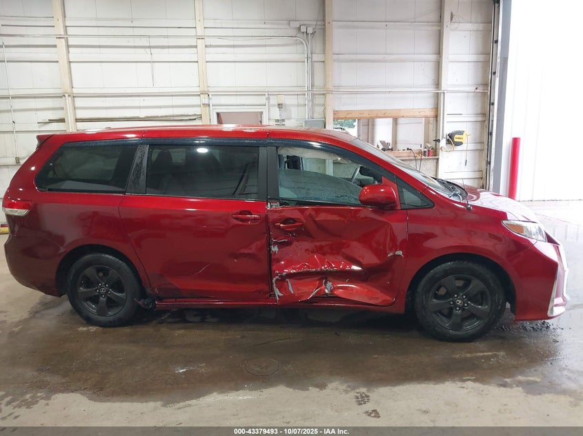 5TDZK3DC9ES505384 2014 TOYOTA SIENNA photo no. 13