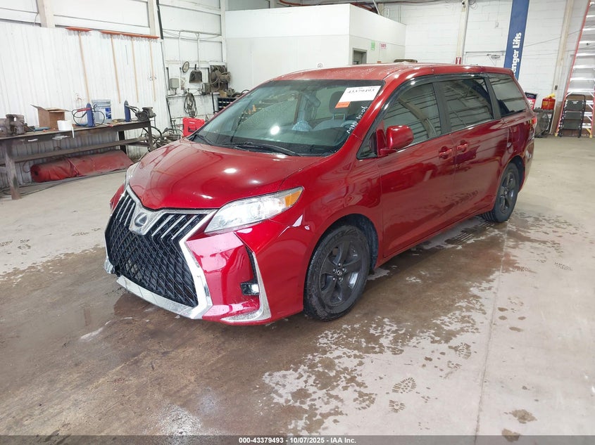 5TDZK3DC9ES505384 2014 TOYOTA SIENNA photo no. 2