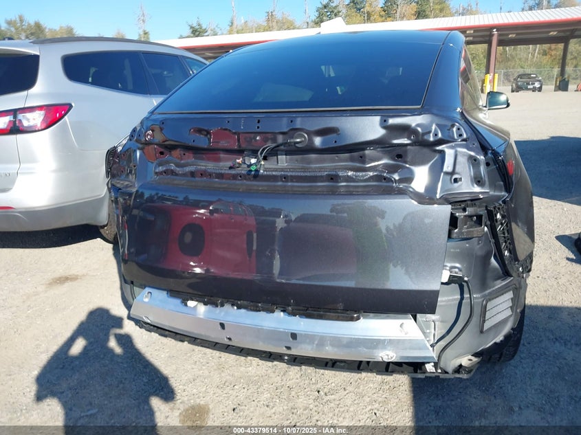 2026 Tesla Model Y Long Range Dual Motor All-Wheel Drive VIN: 7SAYGDED5TF431279 Lot: 43379514