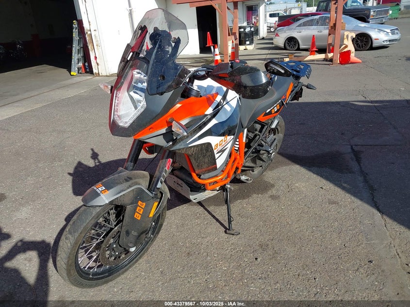 VBKV49401KM906032 2019 KTM  photo no. 2