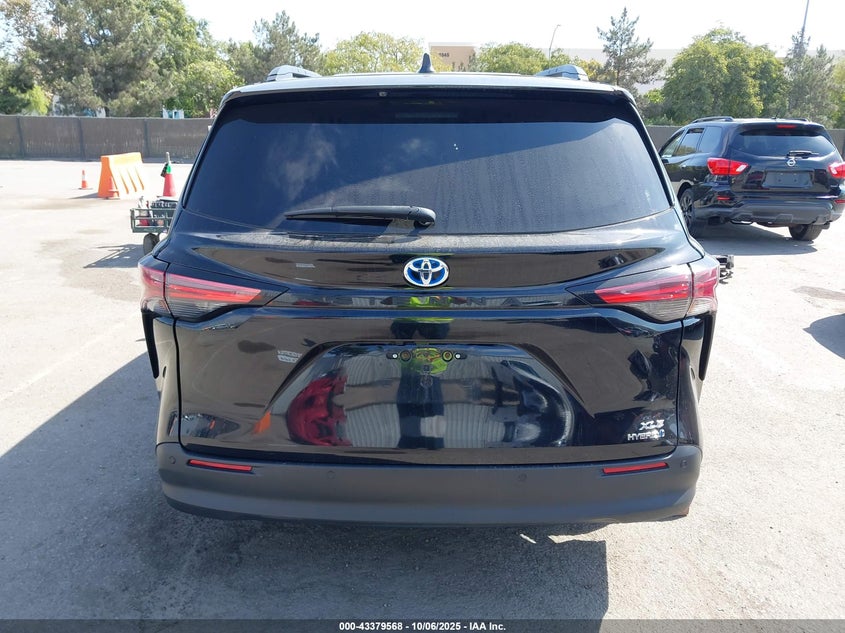 2022 Toyota Sienna Xle VIN: 5TDYRKEC8NS135691 Lot: 43379568