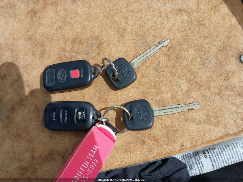 2005 Toyota Camry Le VIN: 4T1BE32K95U037764 Lot: 43379587