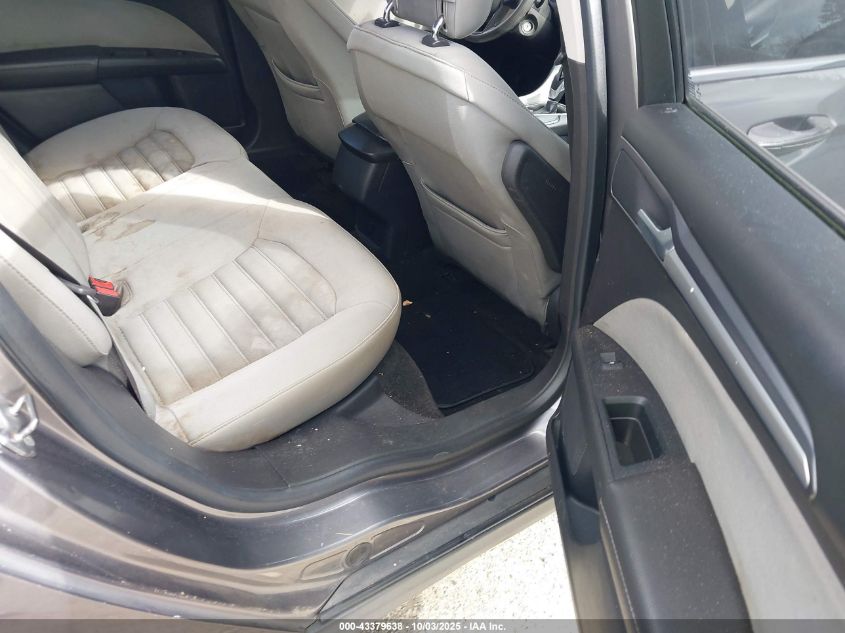 2013 Ford Fusion S VIN: 3FA6P0G72DR338553 Lot: 43379638