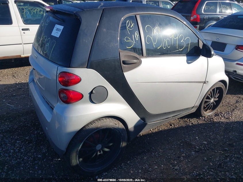 WMEEJ31X28K119962 2008 SMART FORTWO photo no. 4