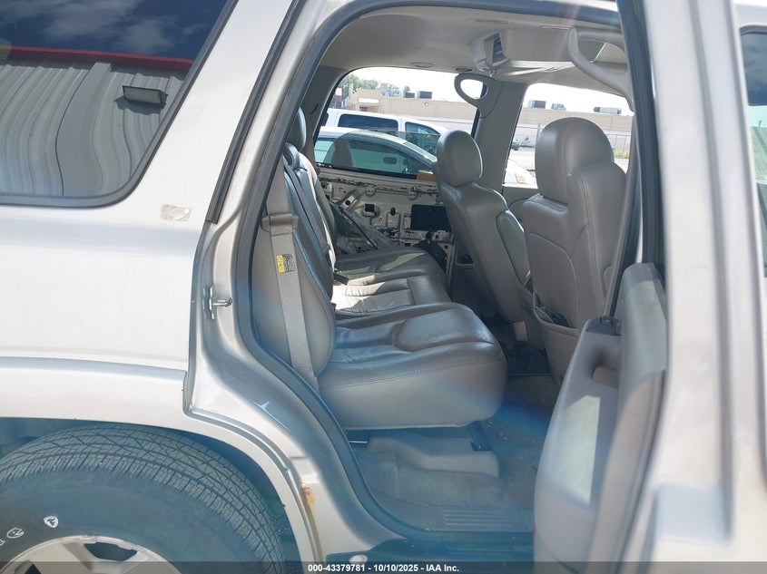 2004 Chevrolet Tahoe Lt VIN: 1GNEK13Z34J227786 Lot: 43379781