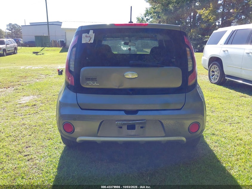 2018 KIA SOUL + KNDJP3A53J7573690