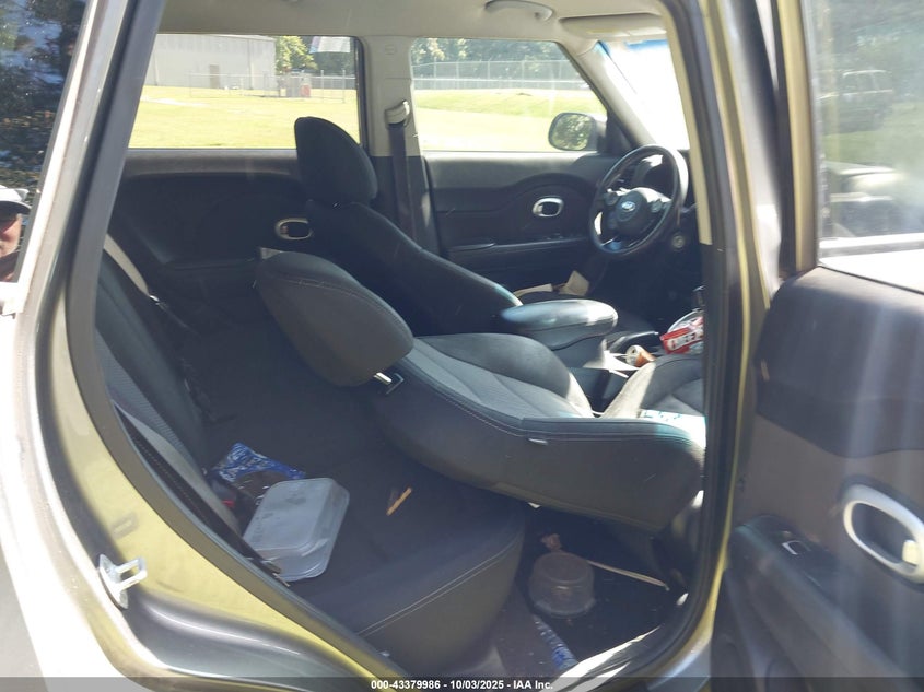 2018 KIA SOUL + KNDJP3A53J7573690