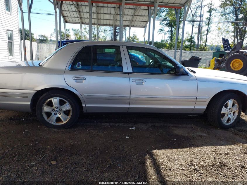 2004 Ford Crown Victoria Lx VIN: 2FAHP74W24X152929 Lot: 43380012