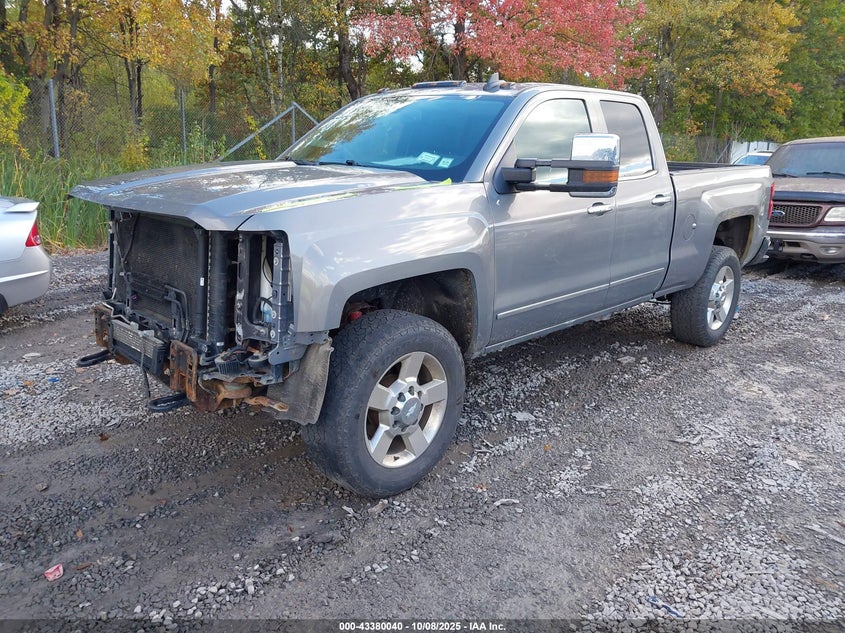 1GC2KWEG4HZ192879 2017 CHEVROLET SILVERADO photo no. 2
