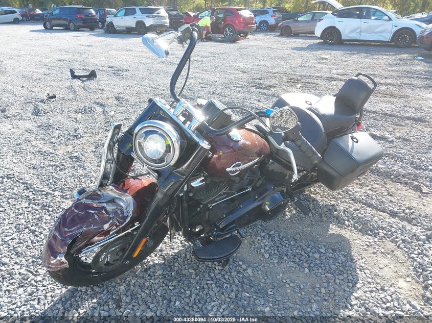 2018 HARLEY-DAVIDSON FLHC HERITAGE CLASSIC - 1HD1YAJ1XJC063308