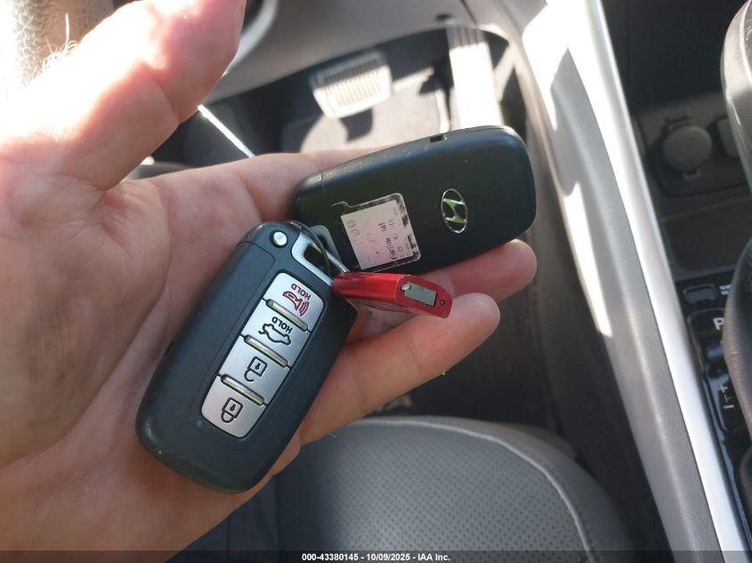 2012 Hyundai Sonata Hybrid VIN: KMHEC4A4XCA022457 Lot: 43380145